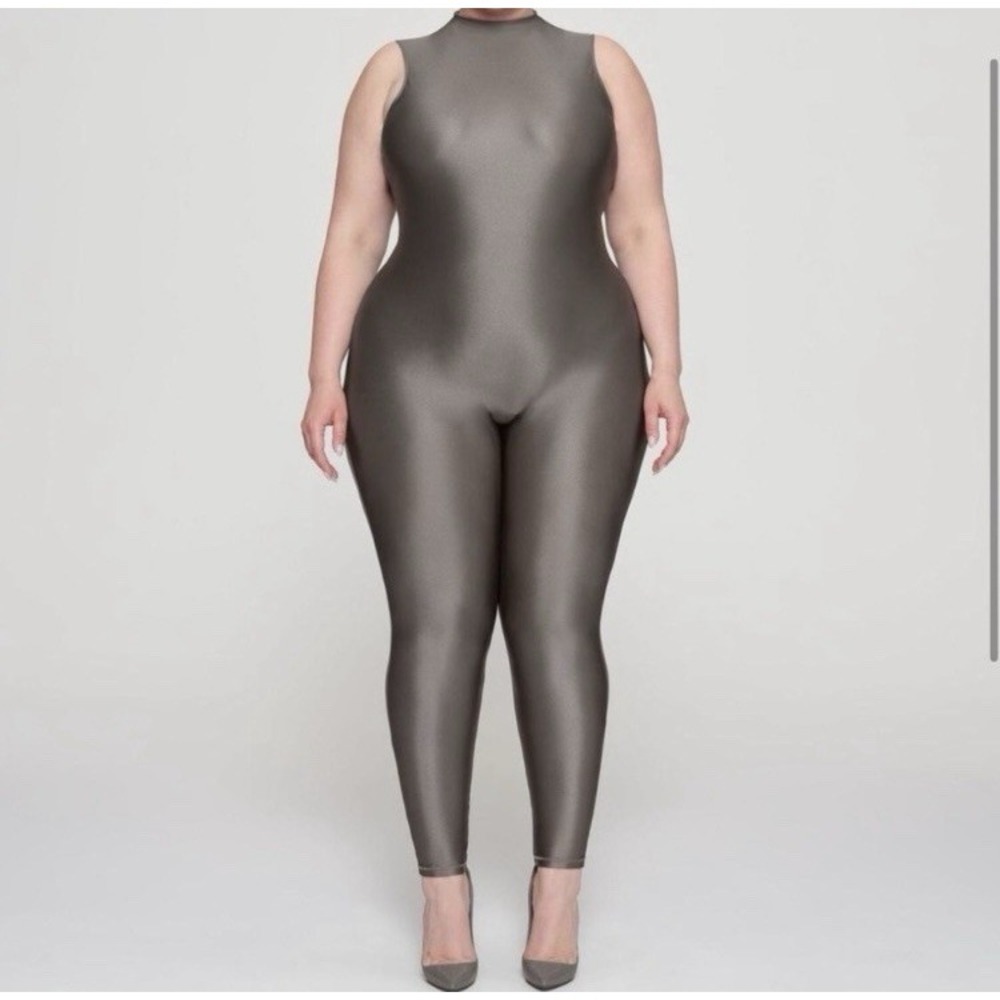 SKIMS Shine Spandex Jersey Catsuit in Gray Chalk Size XL Flattering Snatched - Picture 7 of 8